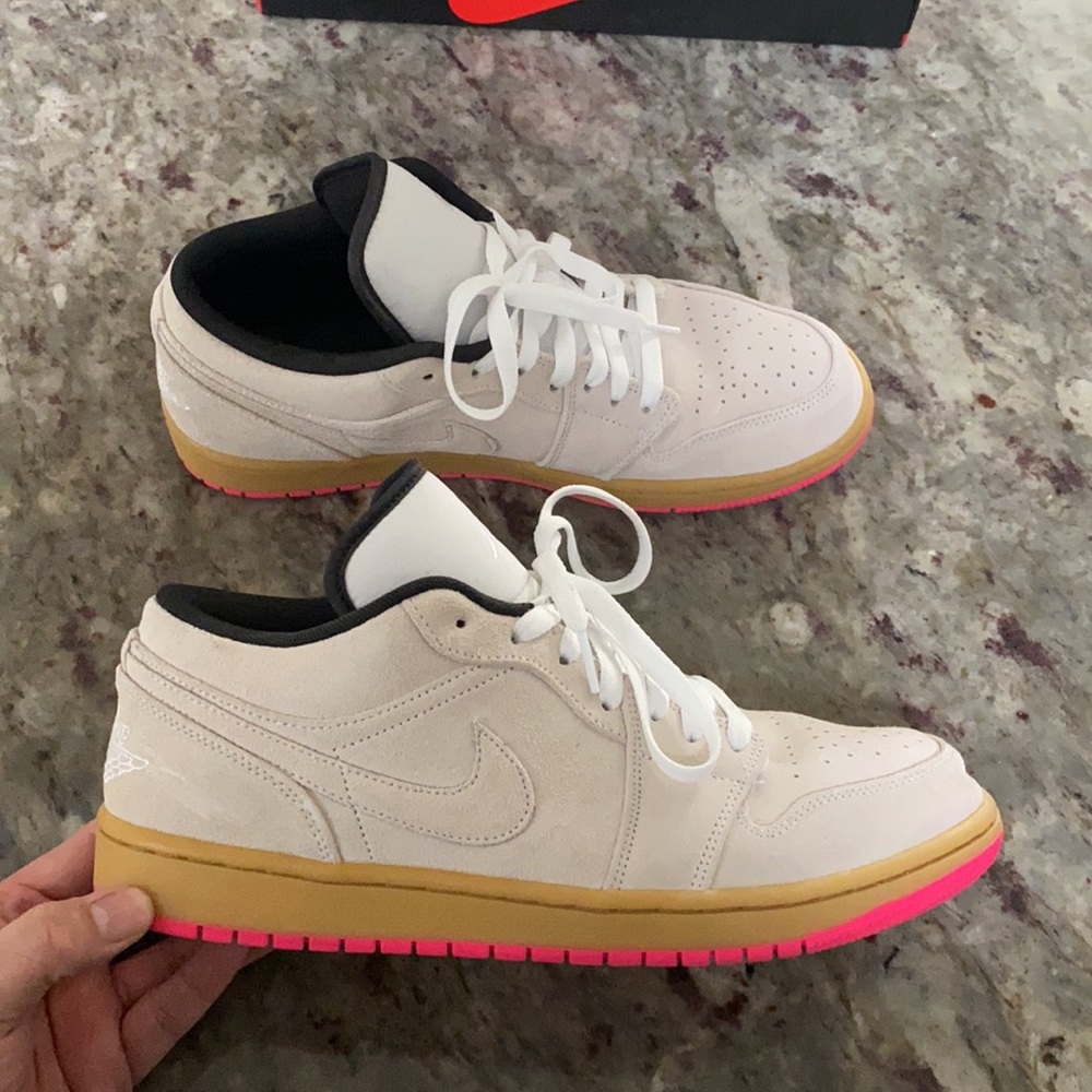 Jordan 1 Low "White Gym Yellow" Size 11